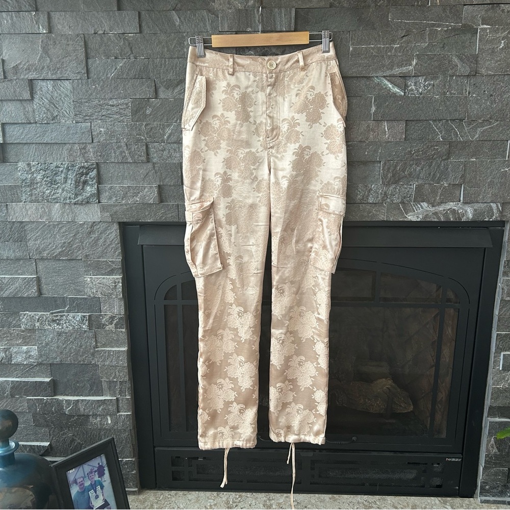 Superdown Carmen Cargo Pants w/ Floral Jacquard Pattern - Picture 2 of 8